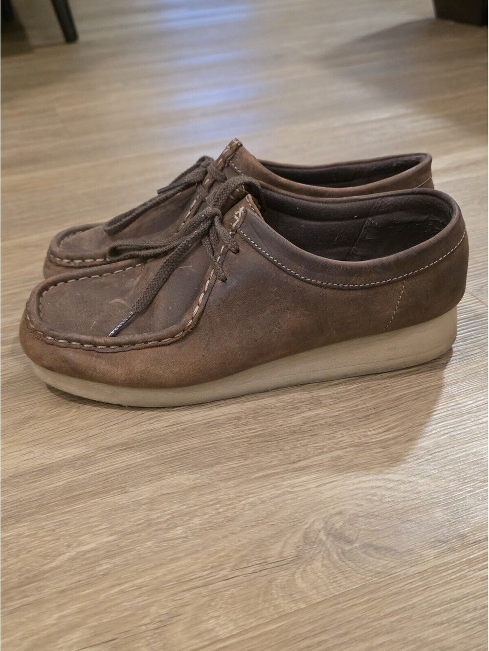 Clarks Wallabee Womens 8.5 Brown Beeswax Leather Moccasin Loafers